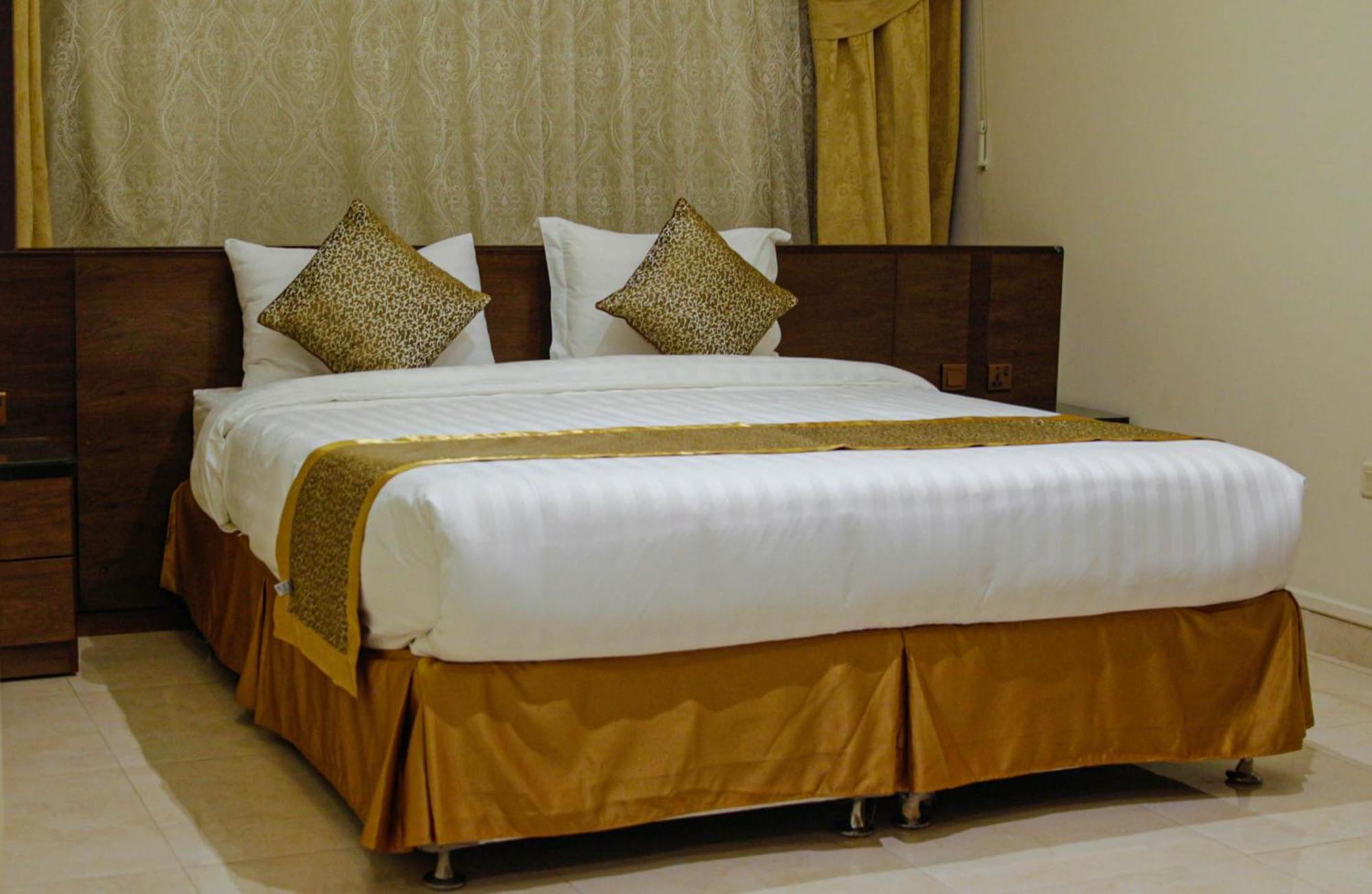 Golden New Hira